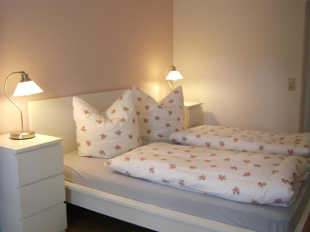 Durrrohrsdorf Gaestehaus Villa Rose מראה חיצוני תמונה